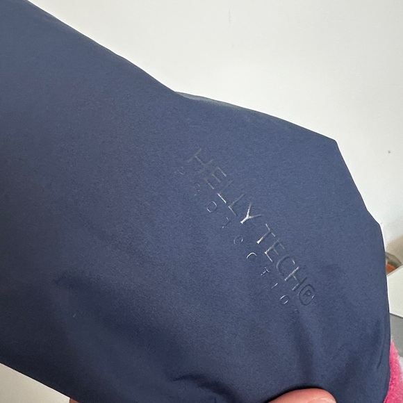 Helly Hansen Dark Blue and Bright Pink jacket L - Picture 5 of 11